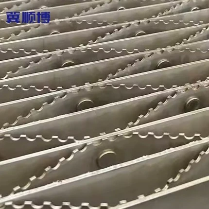 1-riveted grating